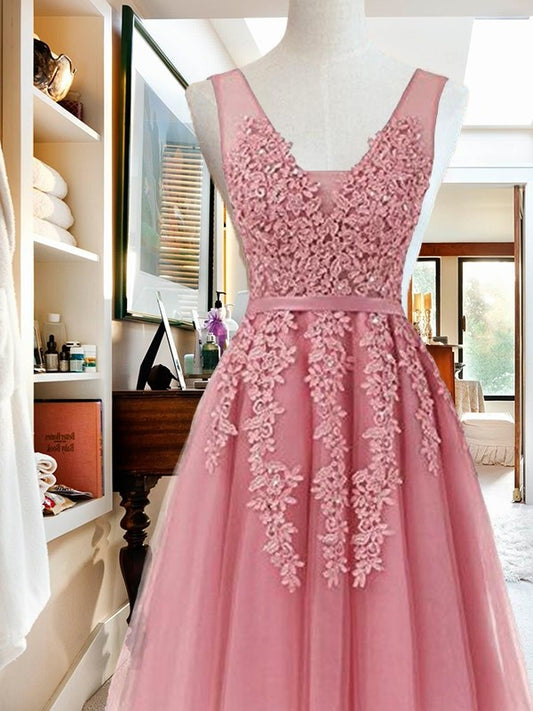 Short V-neck Applique With Tulle A-Line Cut Pink Homecoming Dresses