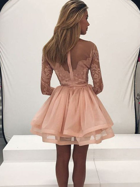 2024 Ball Homecoming Dresses Setlla Lace Gown Scoop Neck Long Sleeve Pleated Layers Cut Short/Mini