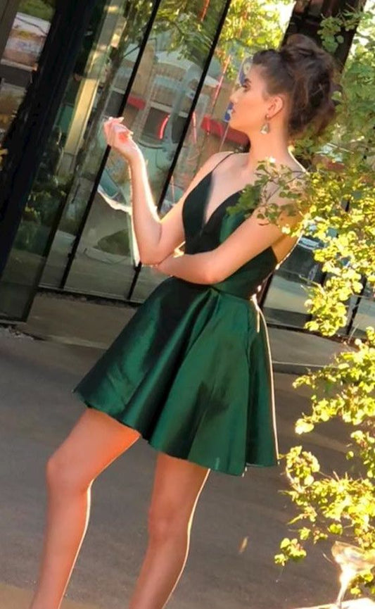 Deep V Neck Spaghetti Straps Homecoming Dresses Satin Jo Short Dark Green Pleated