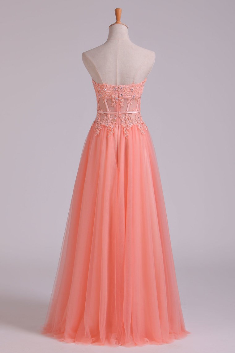 New Arrival Strapless A Line Prom Dresses Tulle With Applique