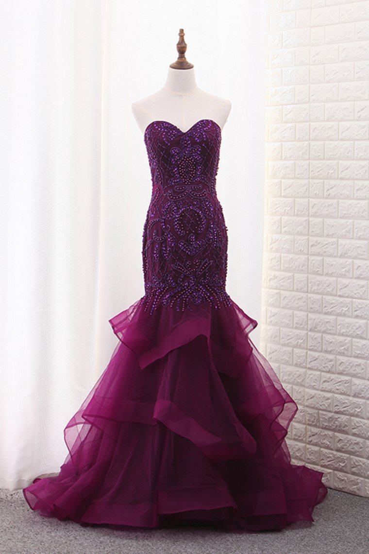 Tulle Mermaid Sweetheart Prom Dresses With Beading Sweep Train