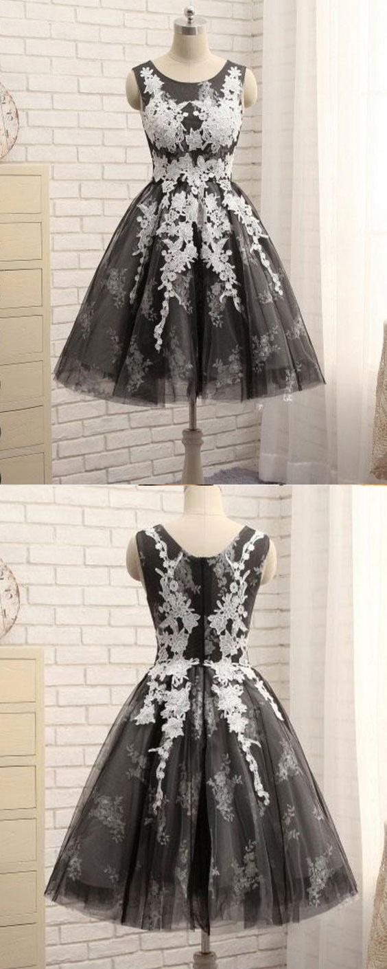 Scoop Neck Kendal Lace Homecoming Dresses White & Black Appliqued A-Line CD3853