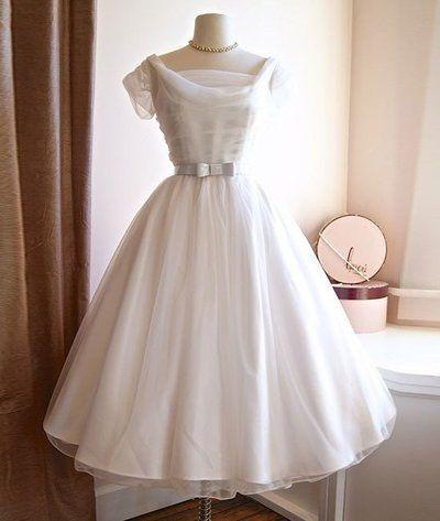 Vintage A-Line White Round Neck Retro Short With Bow Homecoming Dresses Natalee CD6750
