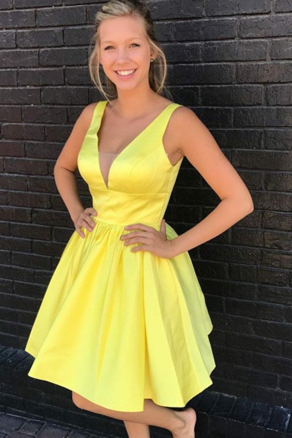 A-Line V-Neck Short Cute Prom Dresses Yellow Satin Homecoming Dresses JS710