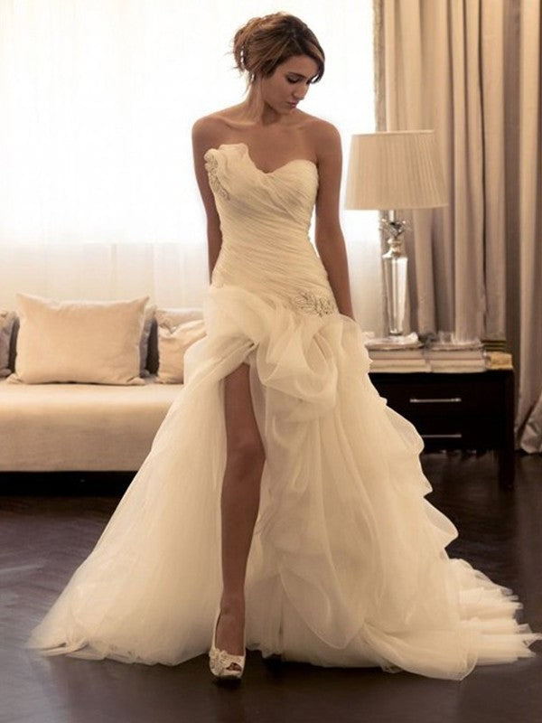 Gown Ball Beading Sleeveless Organza Sweep/Brush Sweetheart Train Wedding Dresses