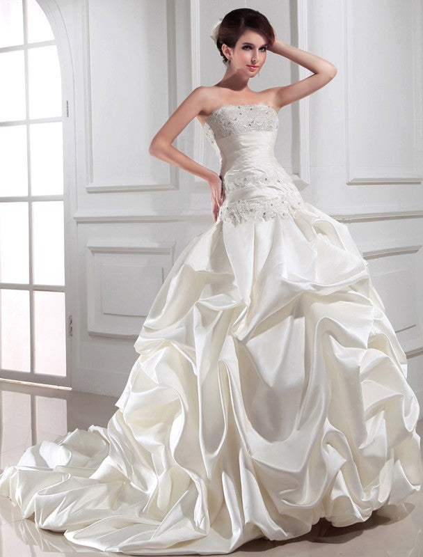 Sleeveless Strapless Long Gown Ball Beading Satin Wedding Dresses
