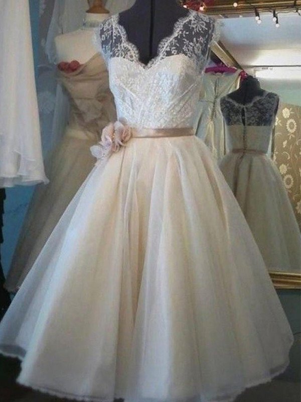Sash/Ribbon/Belt Lace Sleeveless V-neck A-Line/Princess Knee-Length Tulle Wedding Dresses