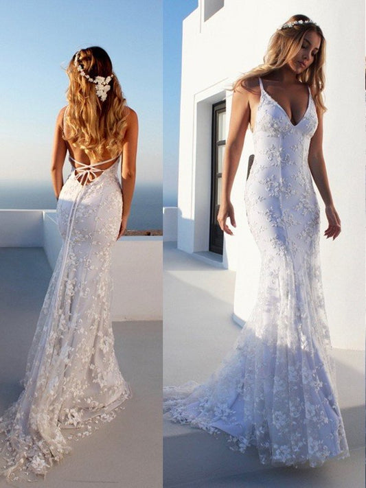 Court Lace Spaghetti Straps Sleeveless Trumpet/Mermaid Train Wedding Dresses