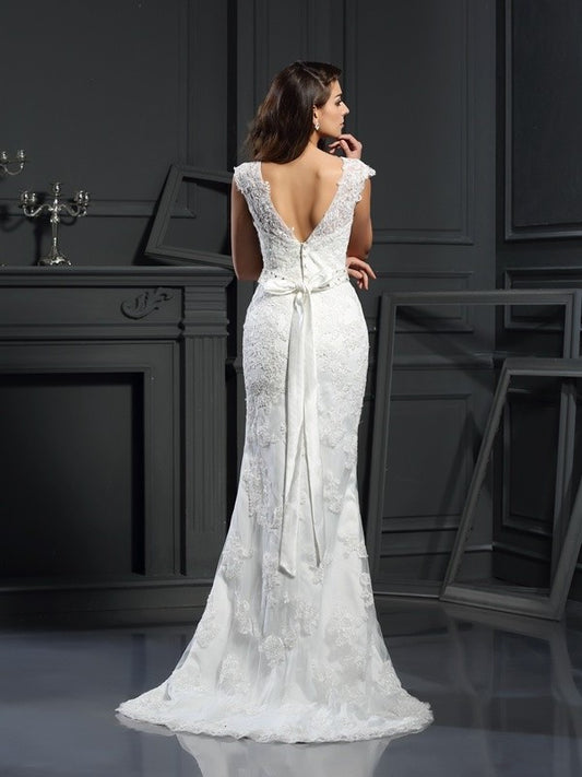 Sleeveless A-Line/Princess Lace Bateau Long Satin Wedding Dresses