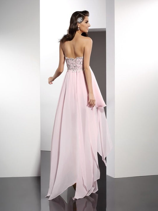 A-Line/Princess Applique Low Sleeveless High Sweetheart Chiffon Cocktail Dresses