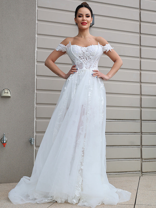 Sweep/Brush Off-the-Shoulder Sleeveless A-Line/Princess Tulle Applique Train Wedding Dresses