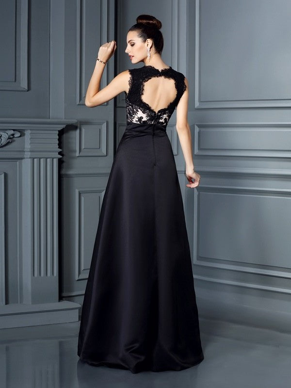 Sleeveless Lace A-Line/Princess Straps Long Satin Dresses