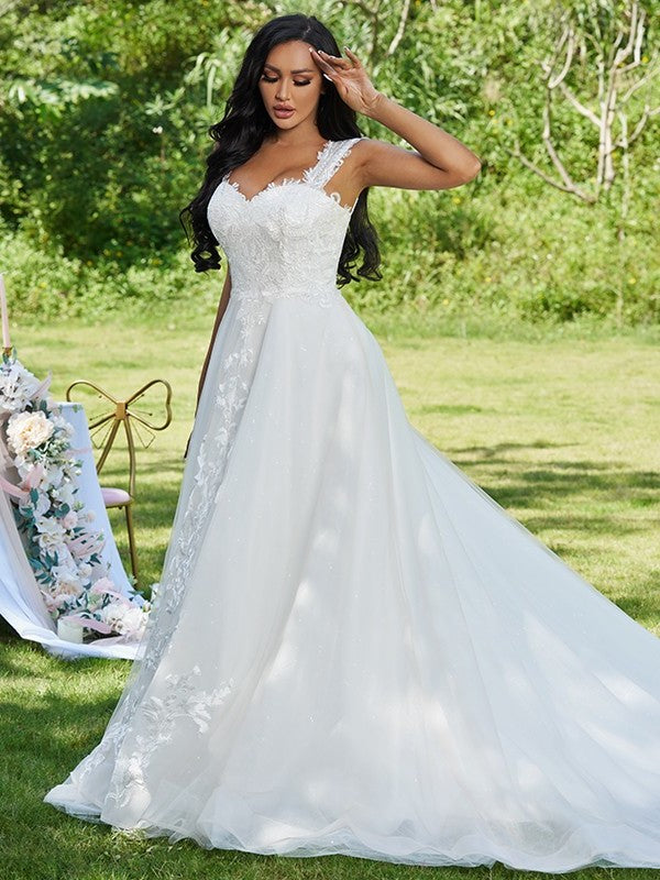 Lace Sweetheart Sleeveless Applique A-Line/Princess Sweep/Brush Train Wedding Dresses