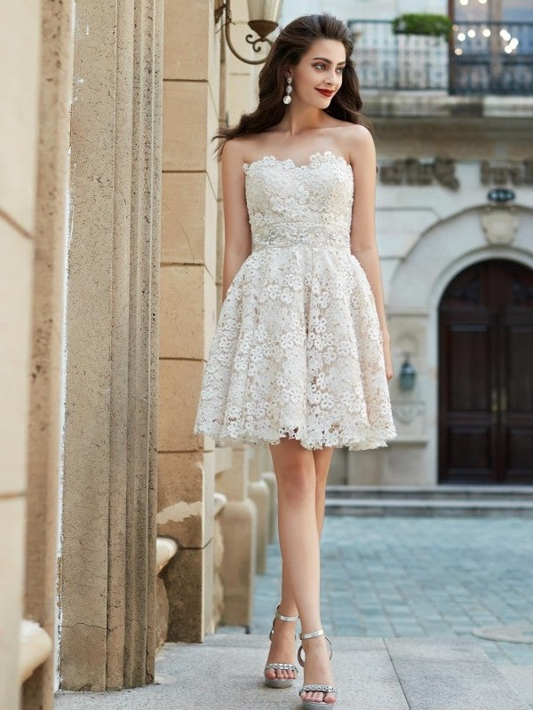 Sweetheart A-Line/Princess Sleeveless Rhinestone Short/Mini Lace Dresses