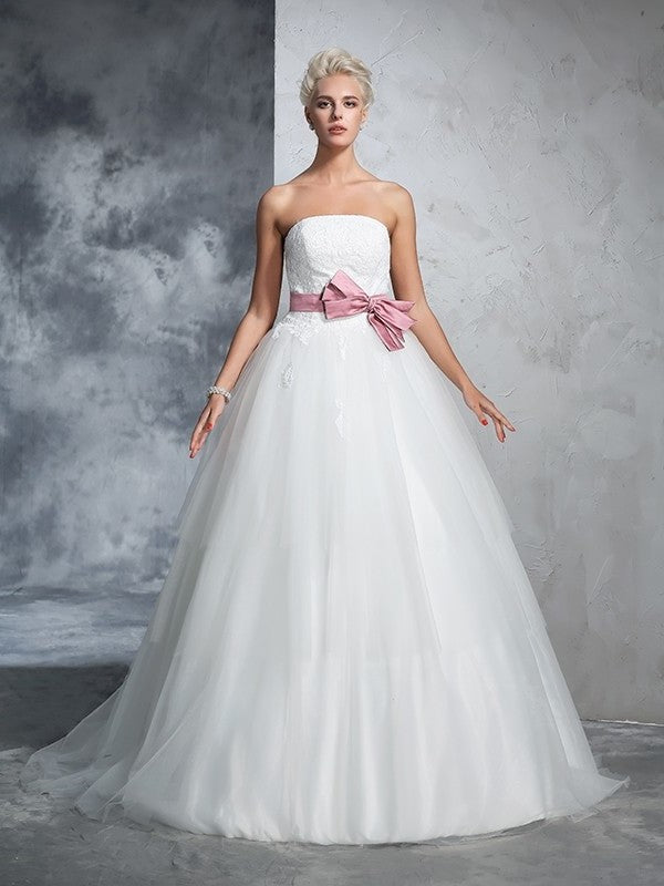 Gown Bowknot Strapless Long Sleeveless Ball Net Wedding Dresses