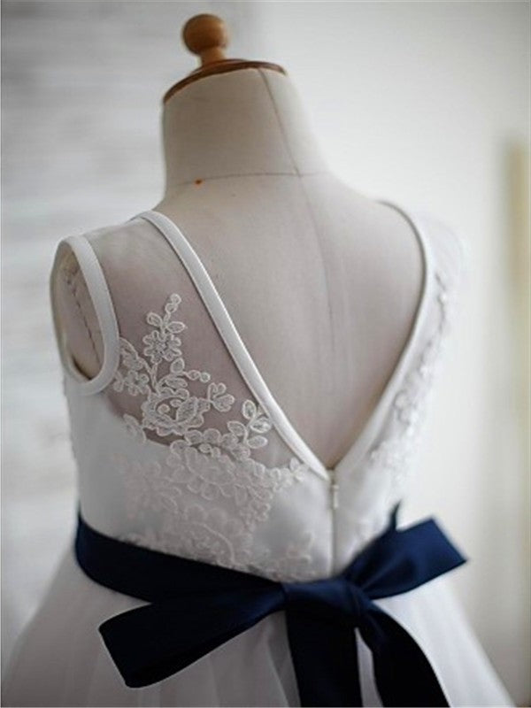 V-neck A-line/Princess Sleeveless Tea-Length Hand-made Flower Tulle Flower Girl Dresses