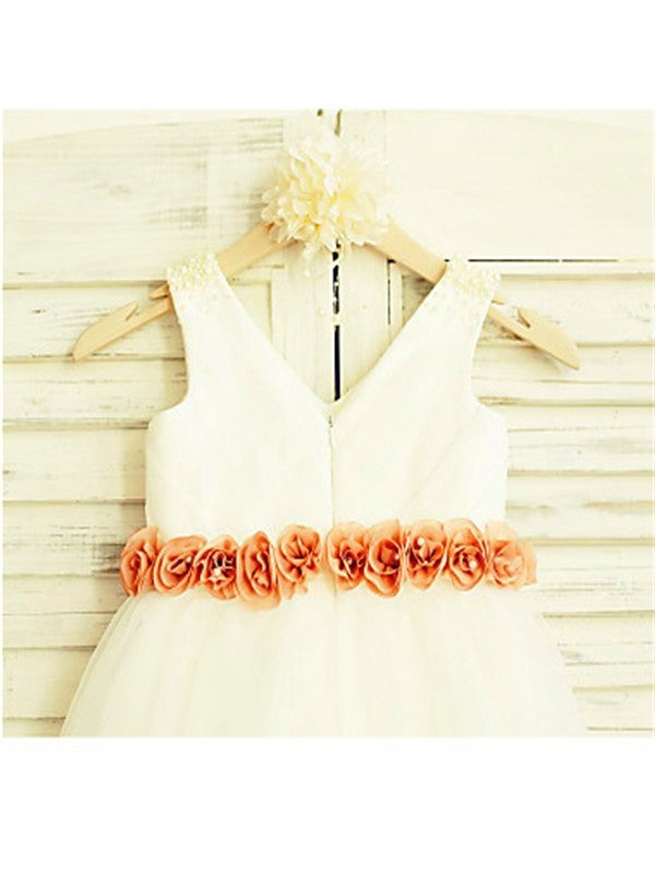 Flower A-line/Princess V-neck Hand-made Sleeveless Tulle Tea-Length Flower Girl Dresses
