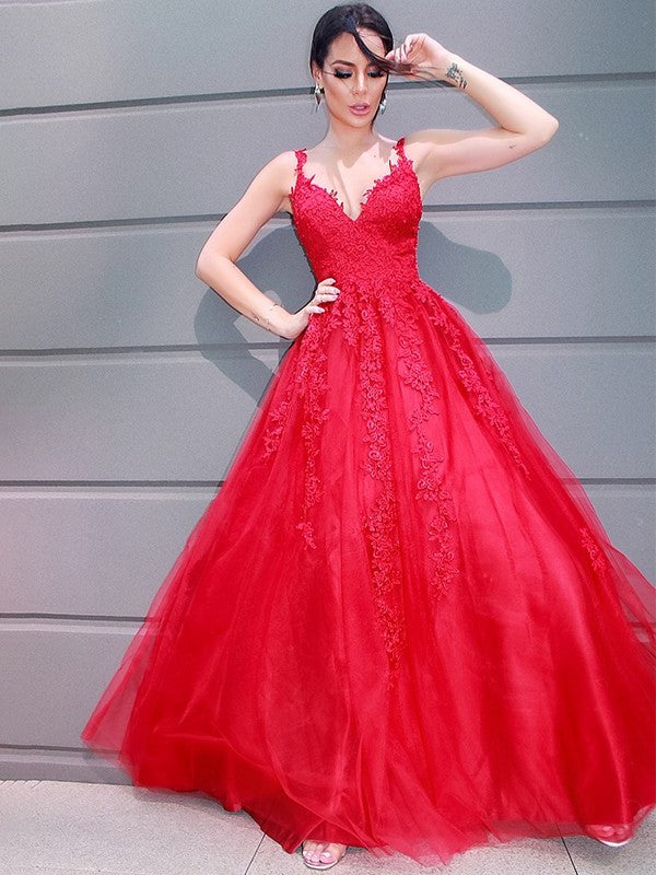 A-Line/Princess V-neck Tulle Floor-Length Applique Sleeveless Dresses